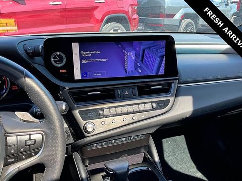 Used 2024 Lexus ES 350 F Sport w/ Accessory Package (Z2) image 9