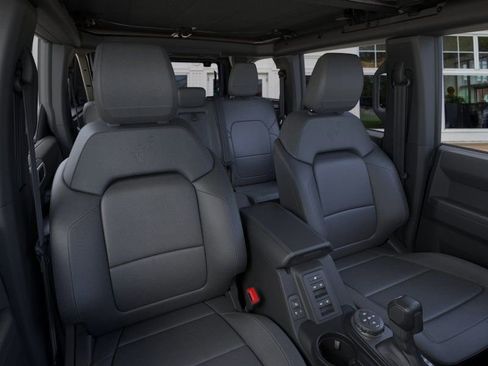 New 2025 Ford Bronco Badlands image 10