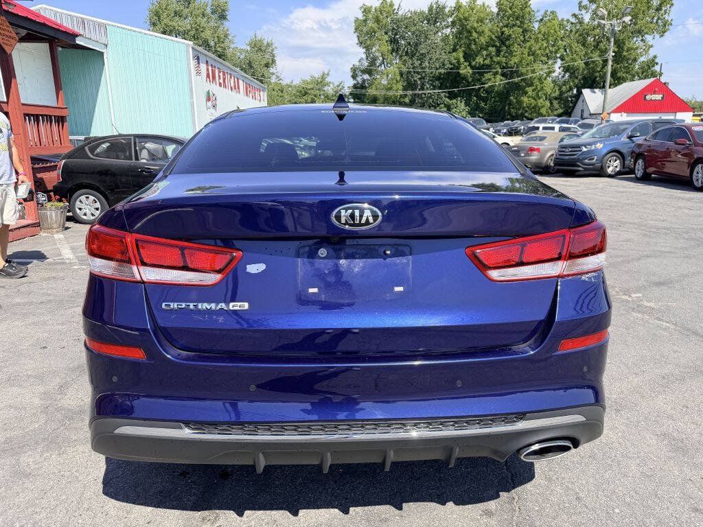 Used 2019 Kia Optima LX FWD image 4