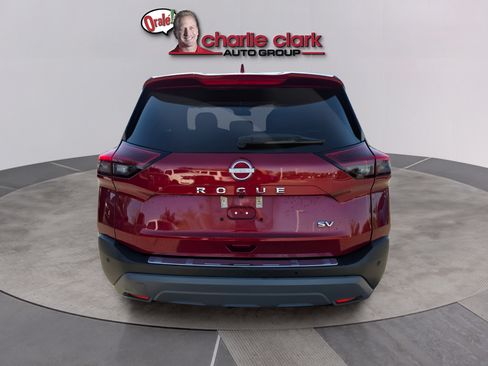 Used 2023 Nissan Rogue SV FWD image 5