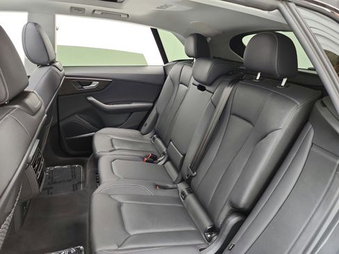 Used 2023 Audi Q8 Premium Plus w/ Premium Plus Package image 16