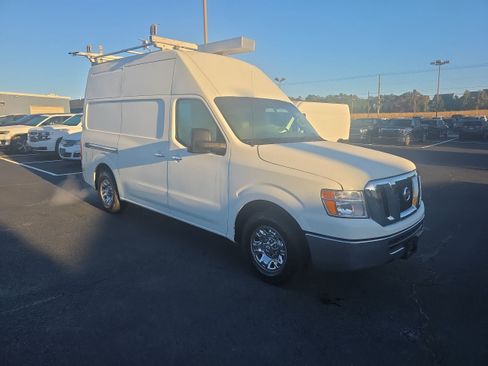 Used 2018 Nissan NV 2500 SL w/ Navigation Package image 8