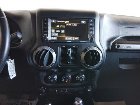 Used 2016 Jeep Wrangler Unlimited Sport AWD/4WD image 29