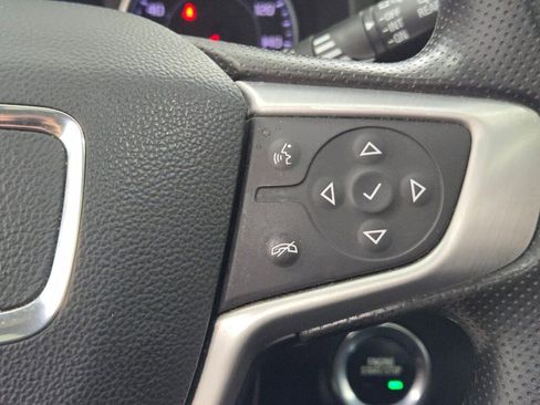 Used 2022 GMC Terrain SLE w/ Driver Convenience Package image 32