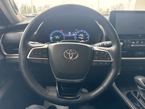 Certified 2024 Toyota Grand Highlander Platinum image 11