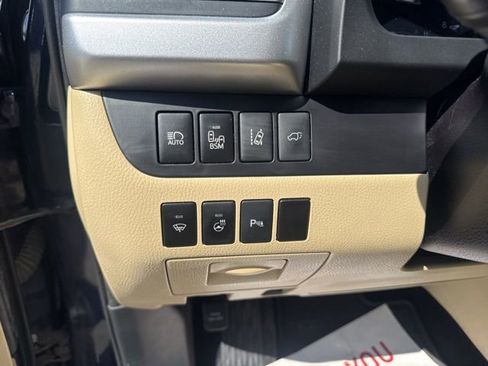 Used 2016 Toyota Highlander Limited Platinum AWD/4WD image 24