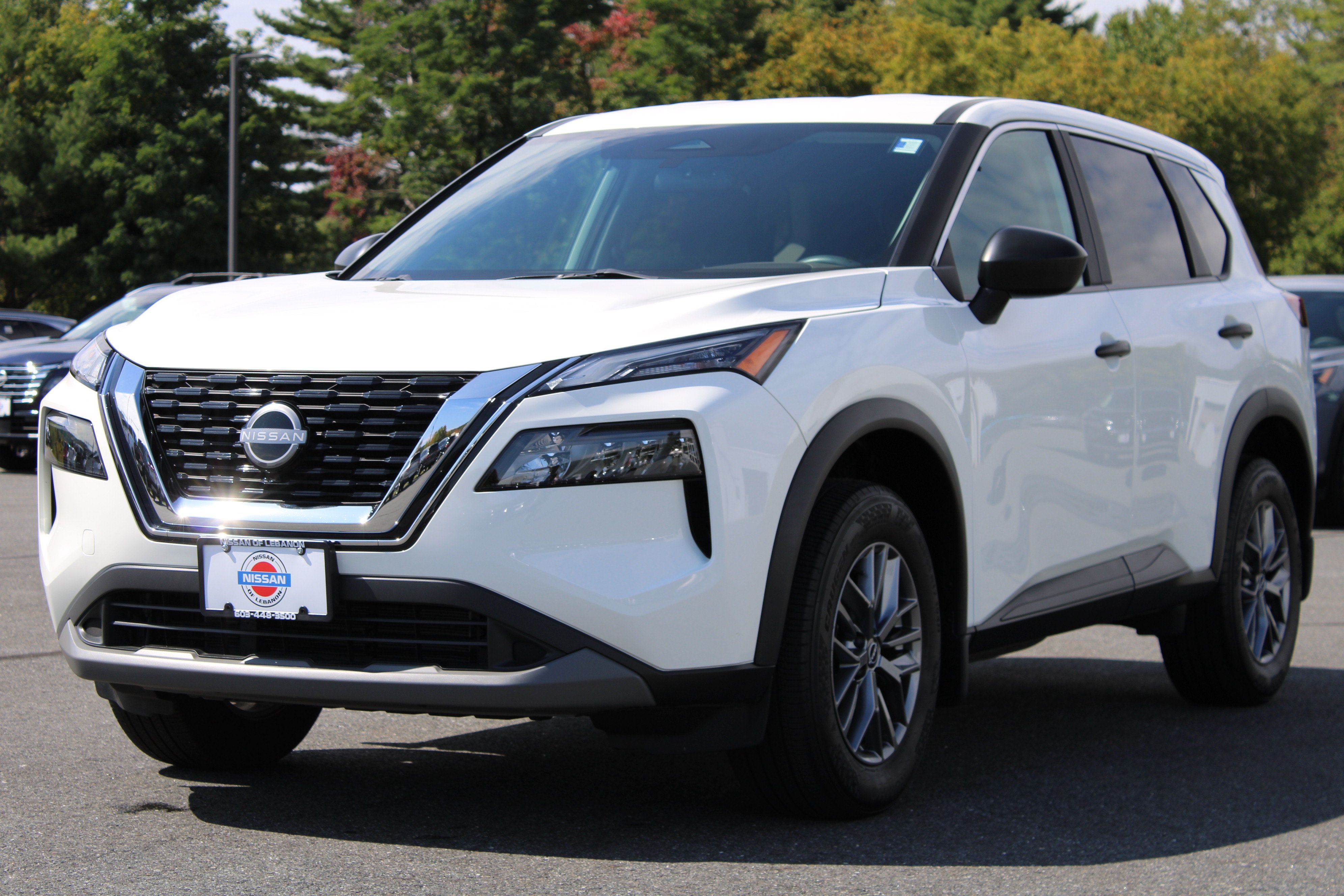 Used 2023 Nissan Rogue S AWD/4WD image 1