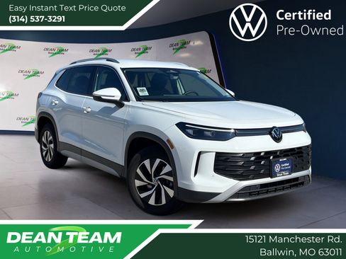 Certified 2025 Volkswagen Tiguan S FWD image 1