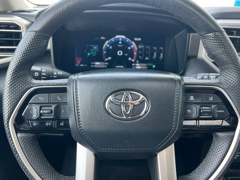 Used 2024 Toyota Sequoia SR5 w/ SR5 Premium Package AWD/4WD image 21