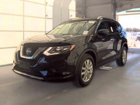 Used 2018 Nissan Rogue SV AWD/4WD image 5