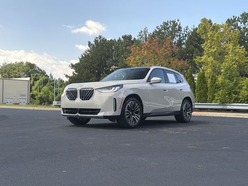 Used 2026 BMW X3 xDrive30i AWD/4WD image 15