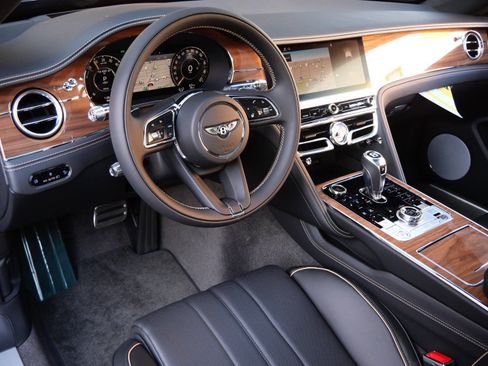 New 2026 Bentley Flying Spur Plug-In Hybrid AWD/4WD image 2