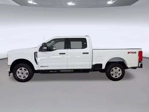 Certified 2025 Ford F250 XLT w/ FX4 Off-Road Package AWD/4WD image 2