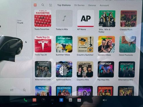 Used 2020 Tesla Model 3 Standard Range Plus image 13