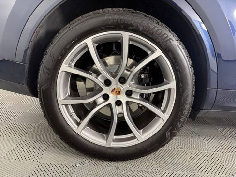 Certified 2025 Porsche Cayenne Coupe AWD/4WD image 13