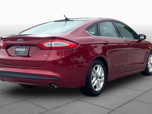 Used 2015 Ford Fusion SE image 13