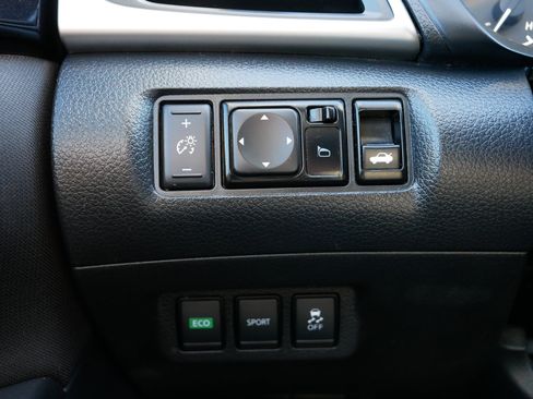 Used 2018 Nissan Sentra SV image 26