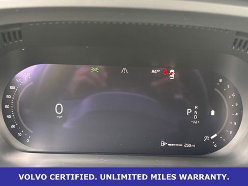 Certified 2023 Volvo XC60 B5 Ultimate AWD/4WD image 17