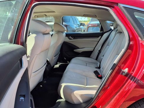 Used 2020 Honda Accord EX image 9