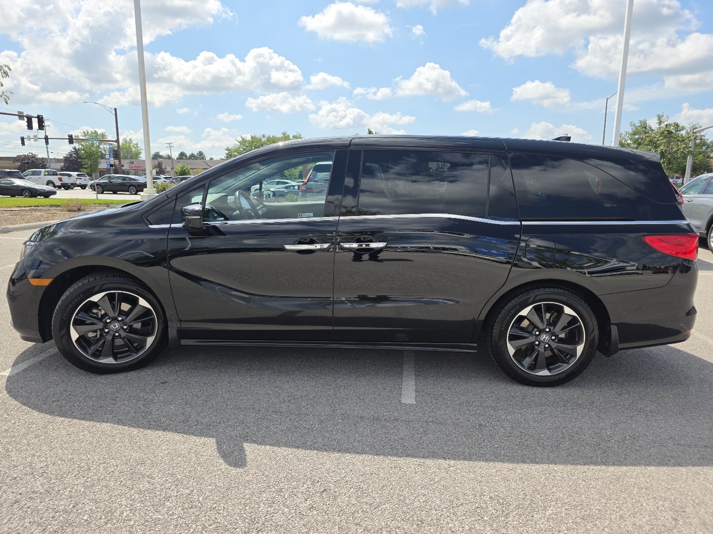Certified 2024 Honda Odyssey Elite image 13