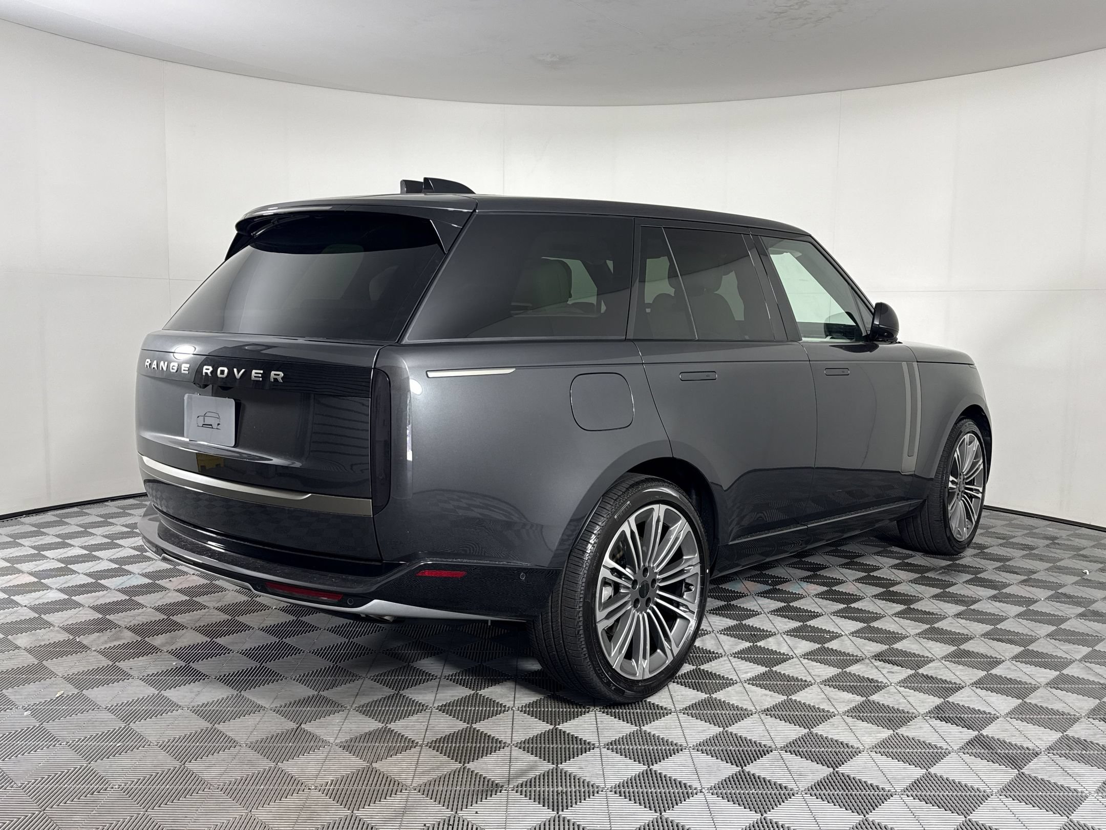 New 2026 Land Rover Range Rover SE AWD/4WD image 9