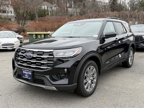 Used 2026 Ford Explorer Active w/ Active Comfort Package image 7