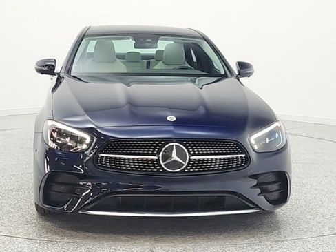 Used 2022 Mercedes-Benz E 350 Sedan image 2