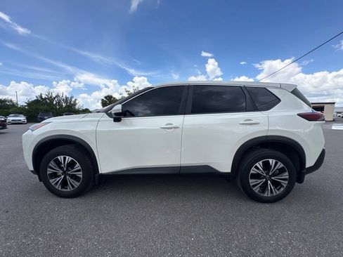 Used 2023 Nissan Rogue SV FWD image 6