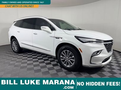 Used 2023 Buick Enclave Essence