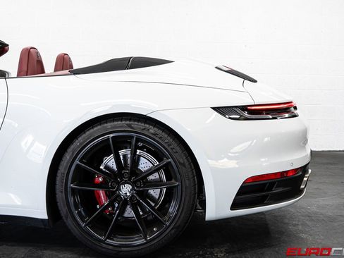 Used 2022 Porsche 911 Carrera image 15
