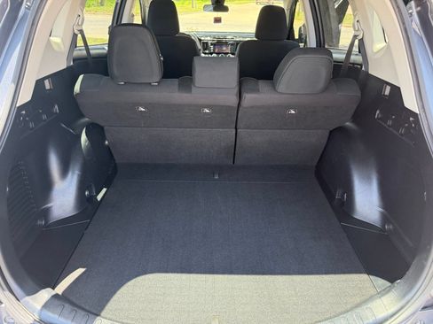 Used 2017 Toyota RAV4 LE FWD image 20
