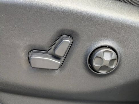 New 2026 Chrysler Pacifica Select FWD image 22