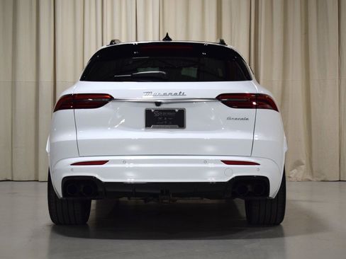 Used 2023 Maserati Grecale Modena AWD/4WD image 14
