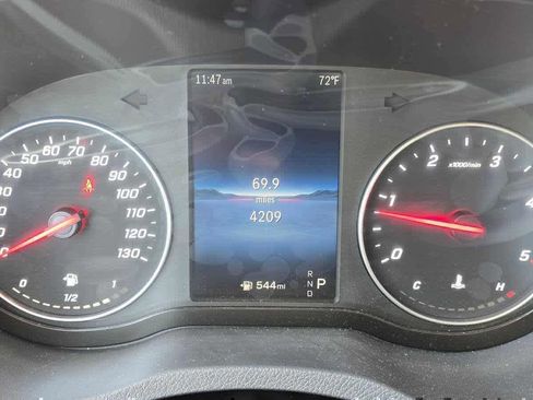 Used 2025 Mercedes-Benz Sprinter 2500 image 31