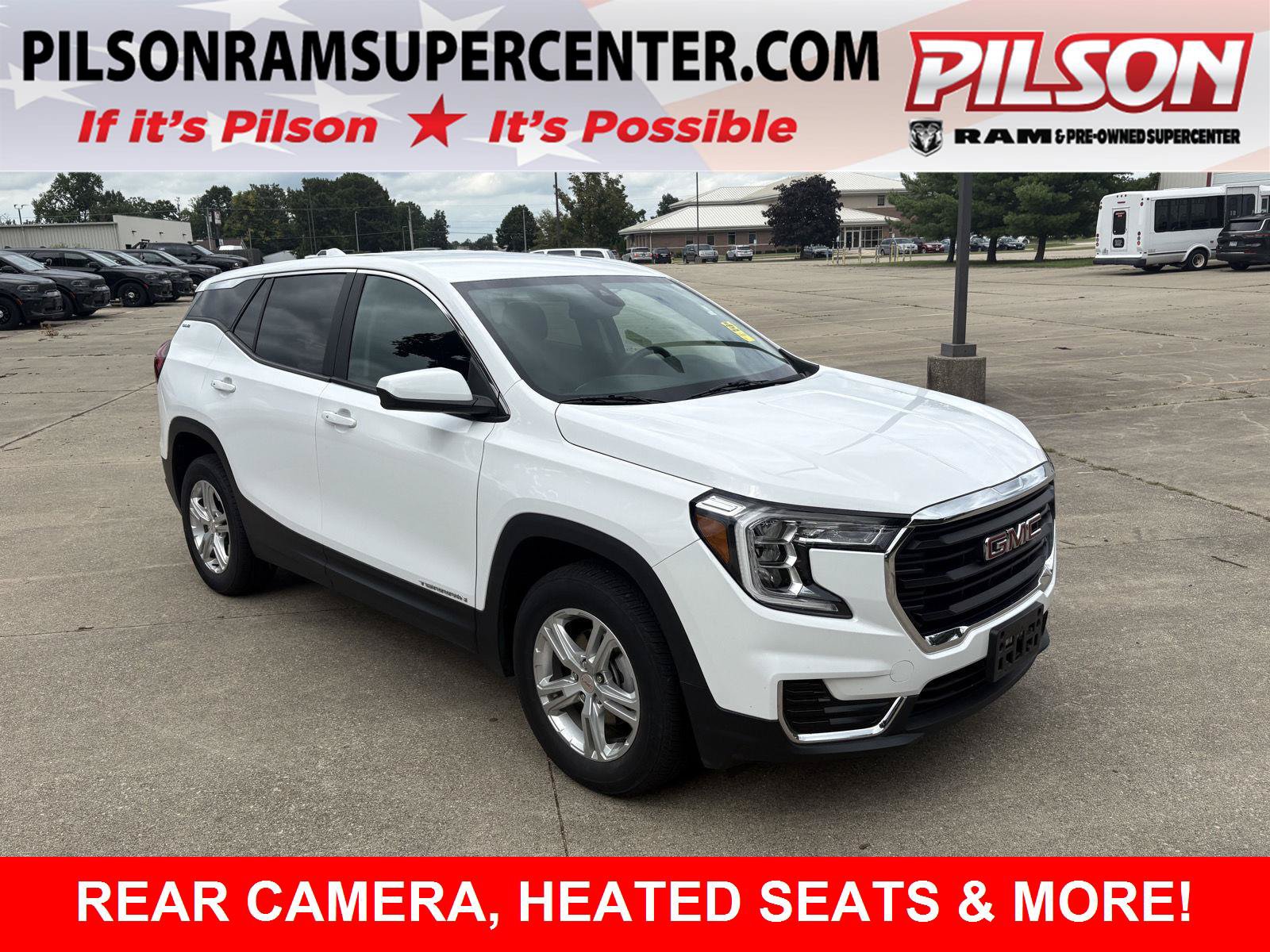 Used 2024 GMC Terrain SLE AWD/4WD image 1