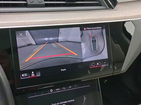 Certified 2024 Audi Q8 e-tron Premium Plus w/ Premium Plus Package image 27