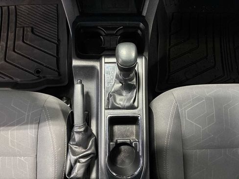 Used 2019 Toyota Tacoma TRD Off-Road image 21