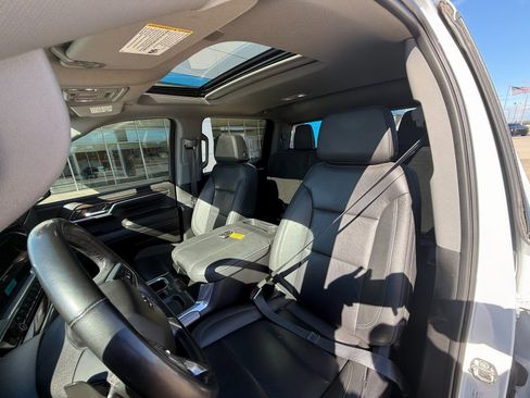 Used 2024 Chevrolet Silverado 1500 LT Trail Boss w/ LT Trail Boss Premium Package image 13