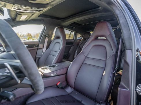 Used 2023 Porsche Panamera GTS image 24