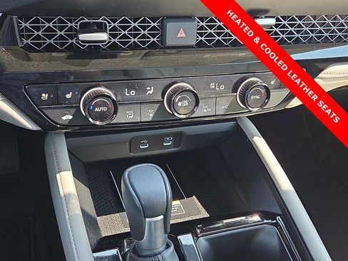 Used 2025 Honda Accord Touring image 19