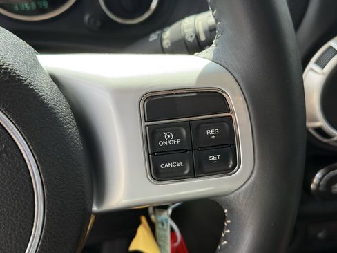 Used 2013 Jeep Wrangler Freedom Edition image 17