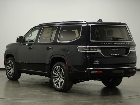 New 2023 Jeep Grand Wagoneer Series III AWD/4WD image 6