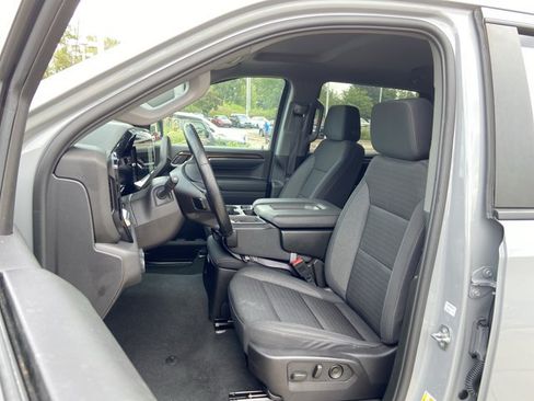 Used 2024 Chevrolet Silverado 1500 LT AWD/4WD image 18