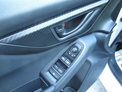 Used 2020 Subaru Impreza 2.0i Premium image 10