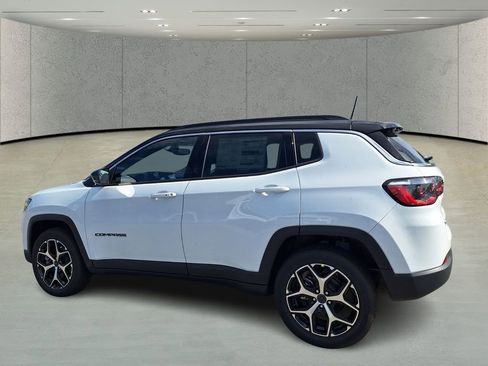 New 2026 Jeep Compass Limited image 7