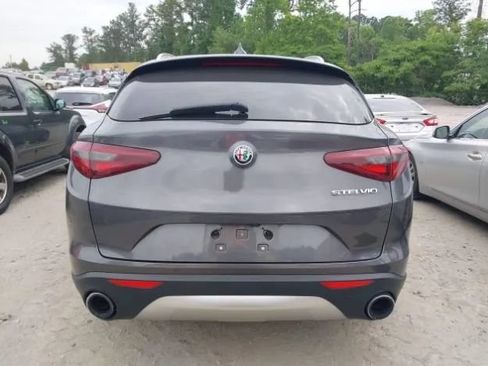 Used 2019 Alfa Romeo Stelvio RWD image 7