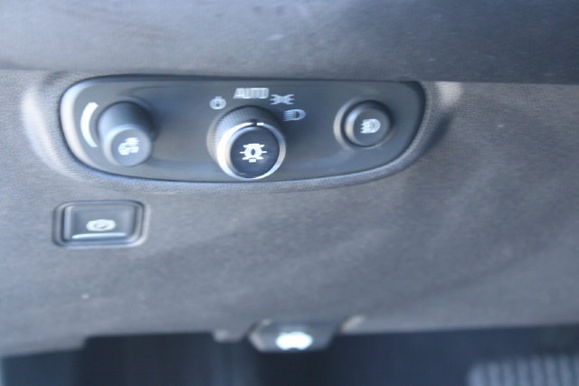 Used 2022 GMC Terrain SLT AWD/4WD image 14