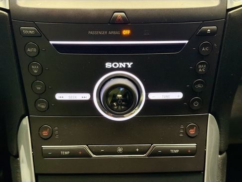 Used 2016 Ford Edge Titanium w/ Technology Package image 9