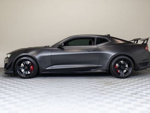 Used 2021 Chevrolet Camaro ZL1 image 11