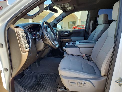 Used 2022 Chevrolet Silverado 1500 LT w/ Z71 Off-Road Package image 8